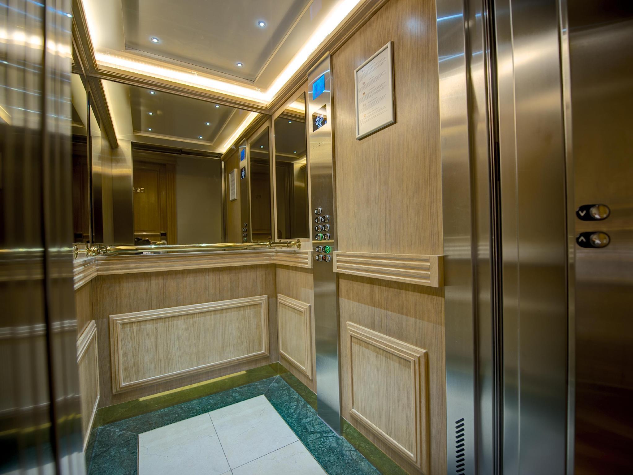 Hotel Du Midi Montparnasse Parigi